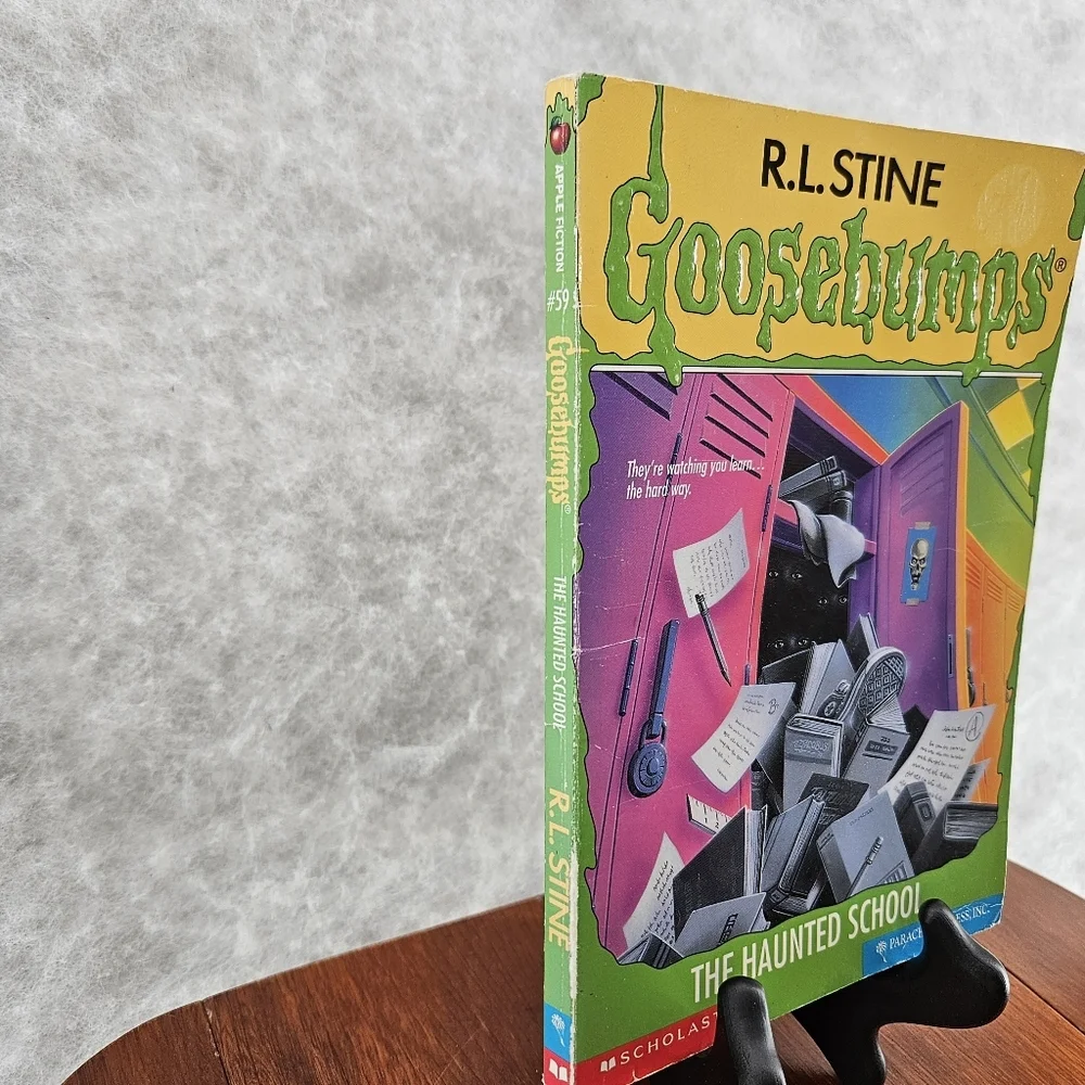RL Stine Goosebumps #59 The Haunted School, 1997 First Scholastic Printing PB - Picture 2 of 5
